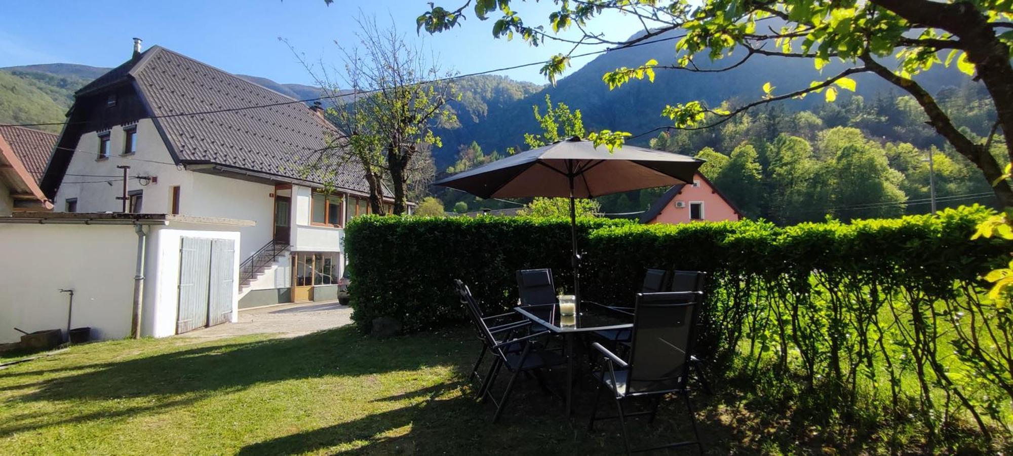 Apartma Soca Oasis Srpenica Екстериор снимка